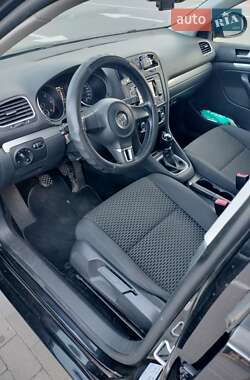 Універсал Volkswagen Golf 2013 в Сумах