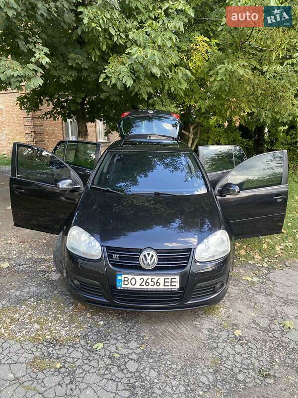 Хетчбек Volkswagen Golf 2007 в Кременці