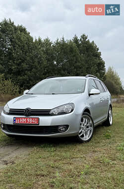 Універсал Volkswagen Golf 2012 в Сарнах