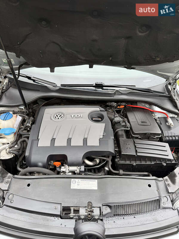 Універсал Volkswagen Golf 2012 в Зарічному