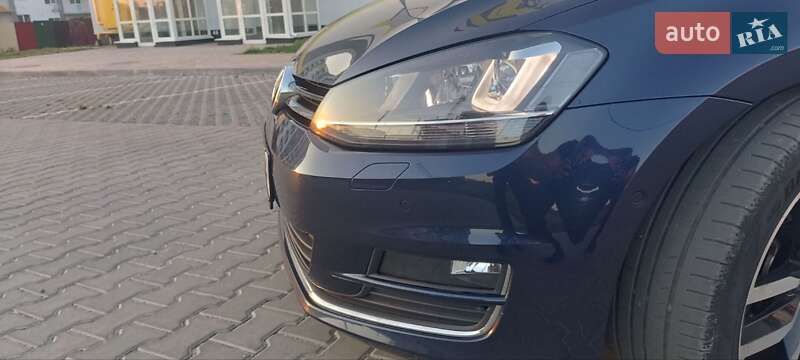 Хетчбек Volkswagen Golf 2012 в Полтаві
