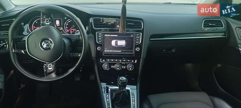 Хетчбек Volkswagen Golf 2012 в Полтаві