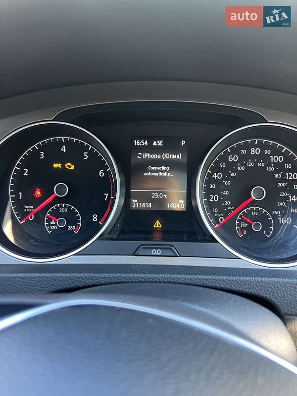 Хетчбек Volkswagen Golf 2015 в Києві