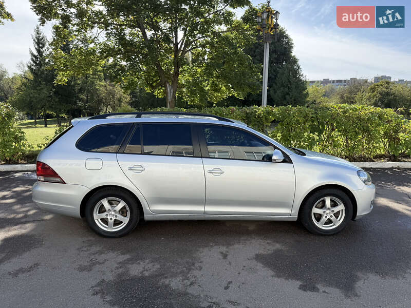 Универсал Volkswagen Golf 2011 в Ровно фото 6 Универсал Volkswagen Golf 2011 в Ровно