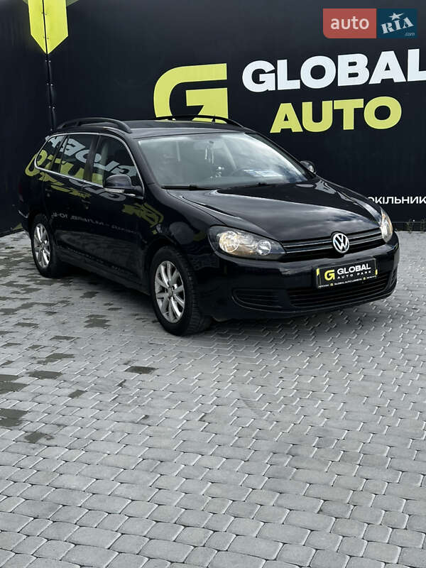 Універсал Volkswagen Golf 2011 в Львові