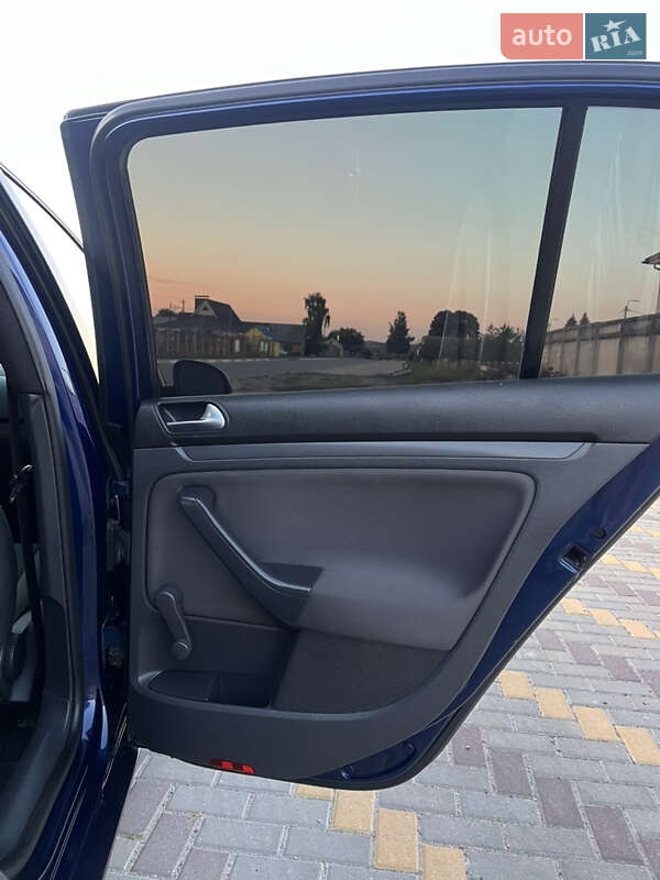 Хетчбек Volkswagen Golf 2007 в Вінниці