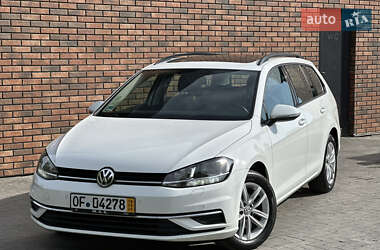 Универсал Volkswagen Golf 2017 в Тернополе