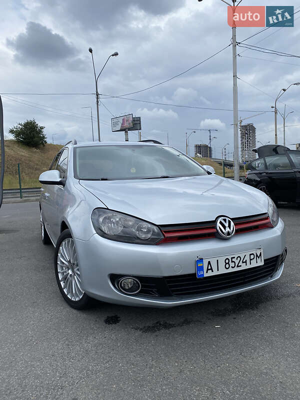 Универсал Volkswagen Golf 2011 в Киеве