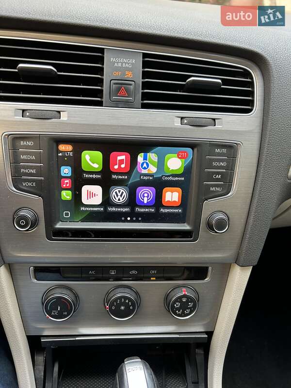 Универсал Volkswagen Golf 2015 в Ирпене