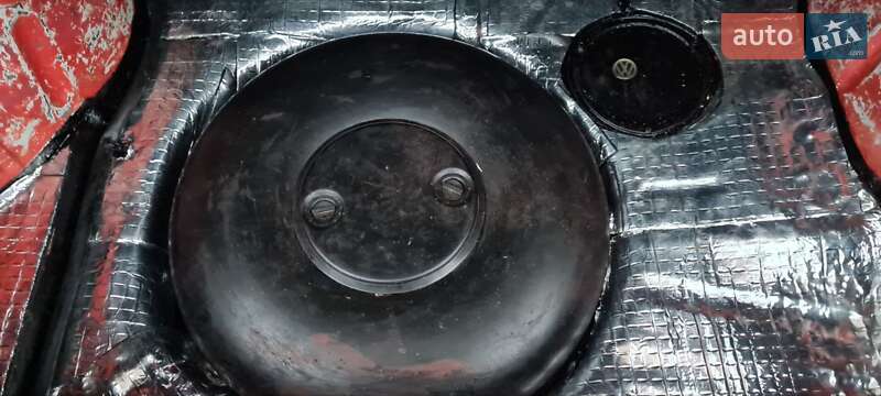 Хетчбек Volkswagen Golf 1983 в Слов'янську