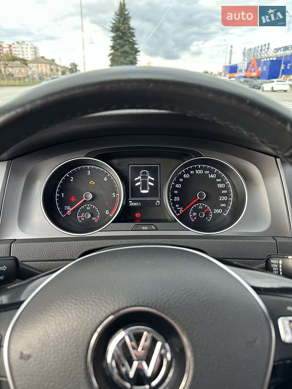 Універсал Volkswagen Golf 2016 в Вінниці