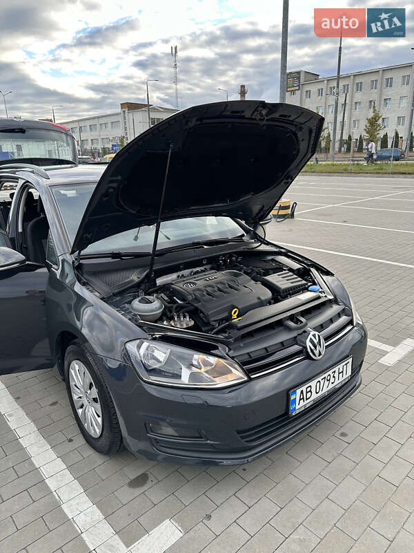 Універсал Volkswagen Golf 2016 в Вінниці