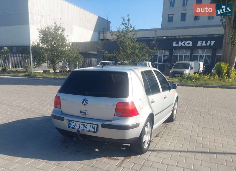 Хэтчбек Volkswagen Golf 1998 в Черкассах