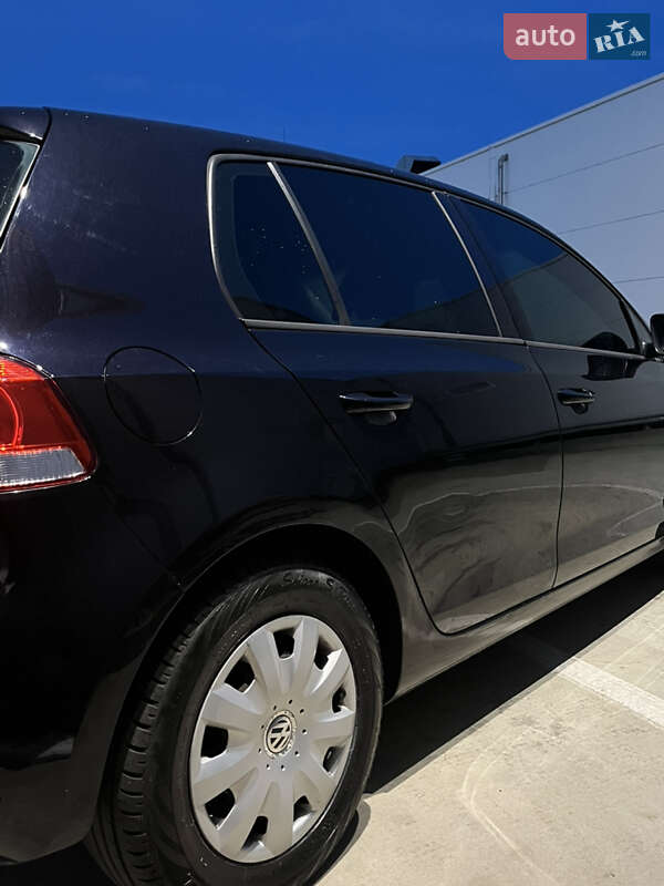 Хетчбек Volkswagen Golf 2011 в Києві