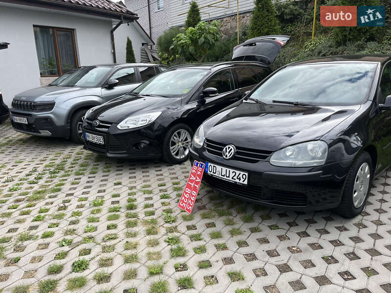 Хэтчбек Volkswagen Golf 2004 в Звягеле фото 5 Хэтчбек Volkswagen Golf 2004 в Звягеле
