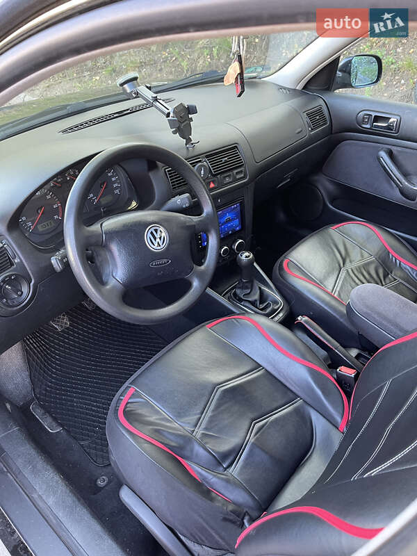 Універсал Volkswagen Golf 1999 в Львові