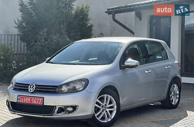 Хэтчбек Volkswagen Golf 2010 в Тернополе