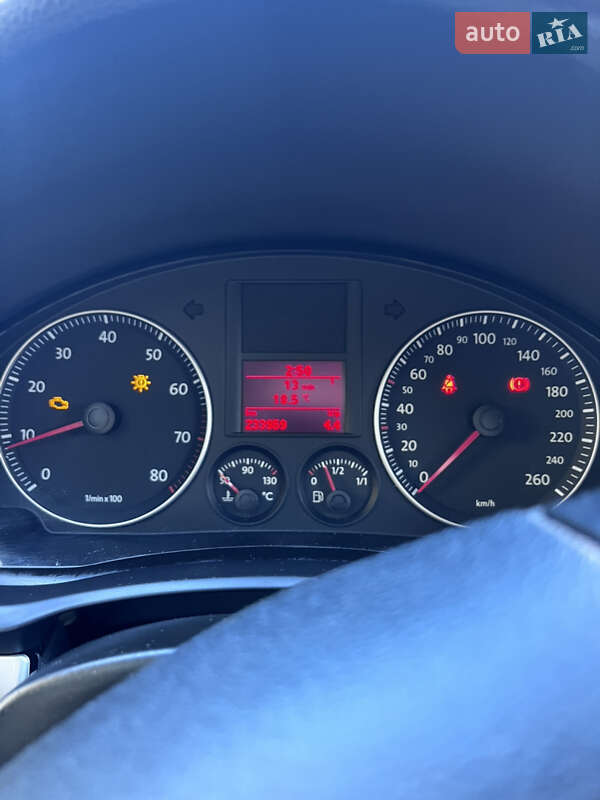 Хэтчбек Volkswagen Golf 2007 в Дрогобыче