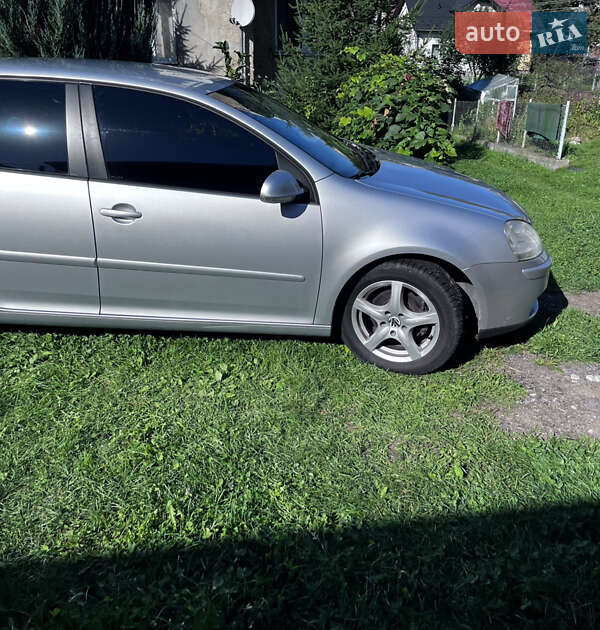 Хэтчбек Volkswagen Golf 2007 в Дрогобыче