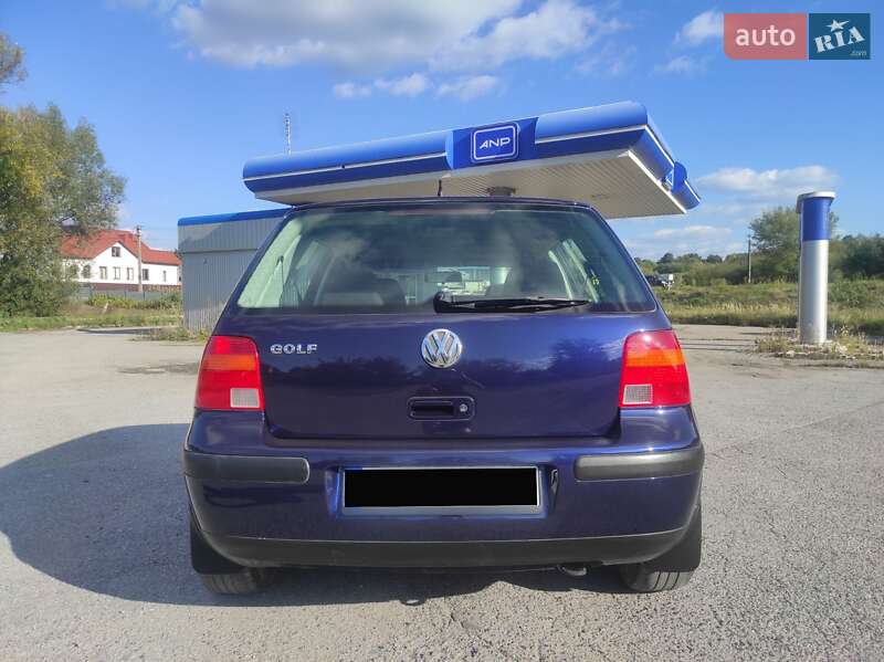 Хэтчбек Volkswagen Golf 2000 в Тернополе