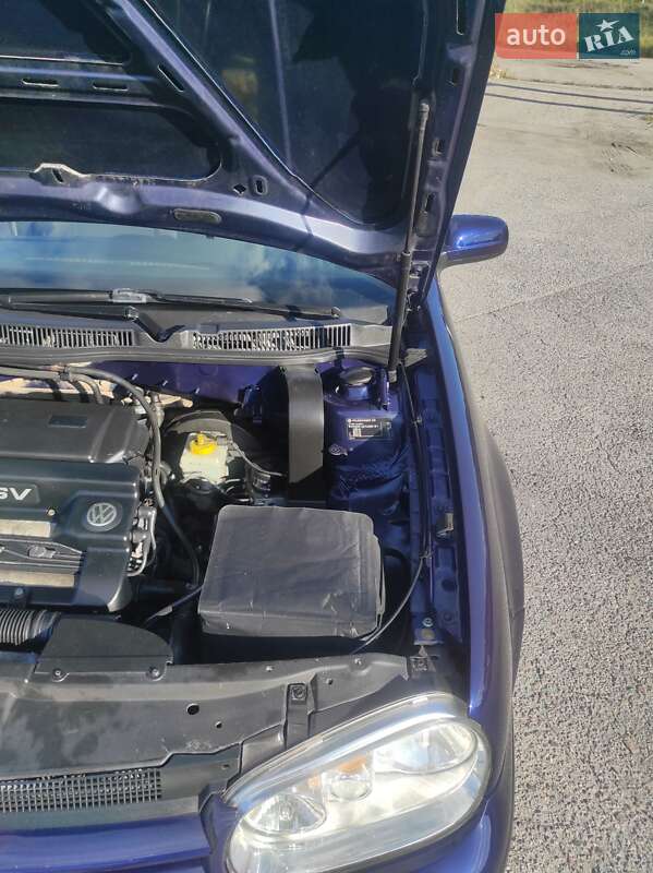 Хэтчбек Volkswagen Golf 2000 в Тернополе