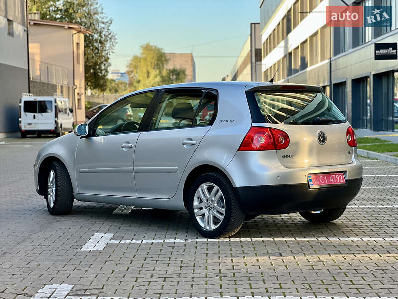 Хэтчбек Volkswagen Golf 2007 в Ивано-Франковске