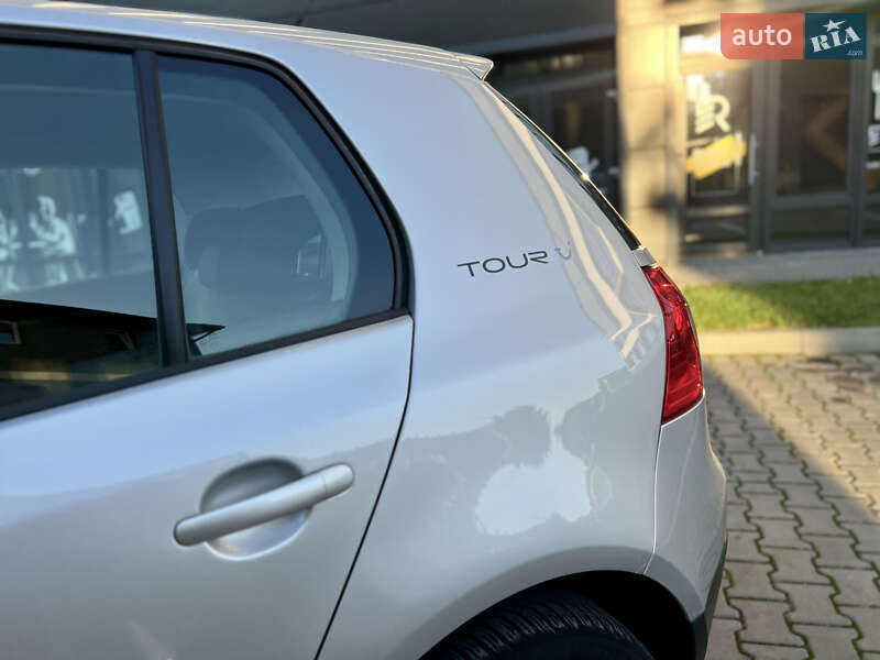 Хэтчбек Volkswagen Golf 2007 в Ивано-Франковске