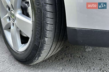 Хетчбек Volkswagen Golf 2008 в 