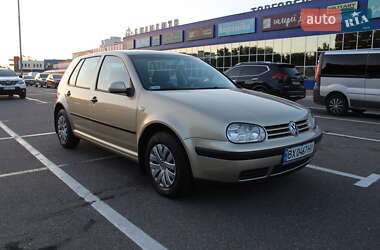 Хэтчбек Volkswagen Golf 2003 в Хмельницком