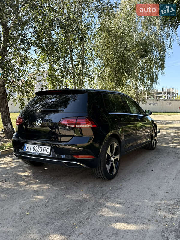 Хэтчбек Volkswagen Golf 2017 в Киеве фото 6 Хэтчбек Volkswagen Golf 2017 в Киеве