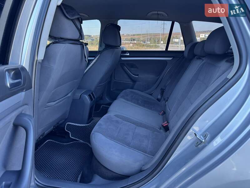 Універсал Volkswagen Golf 2008 в Тернополі