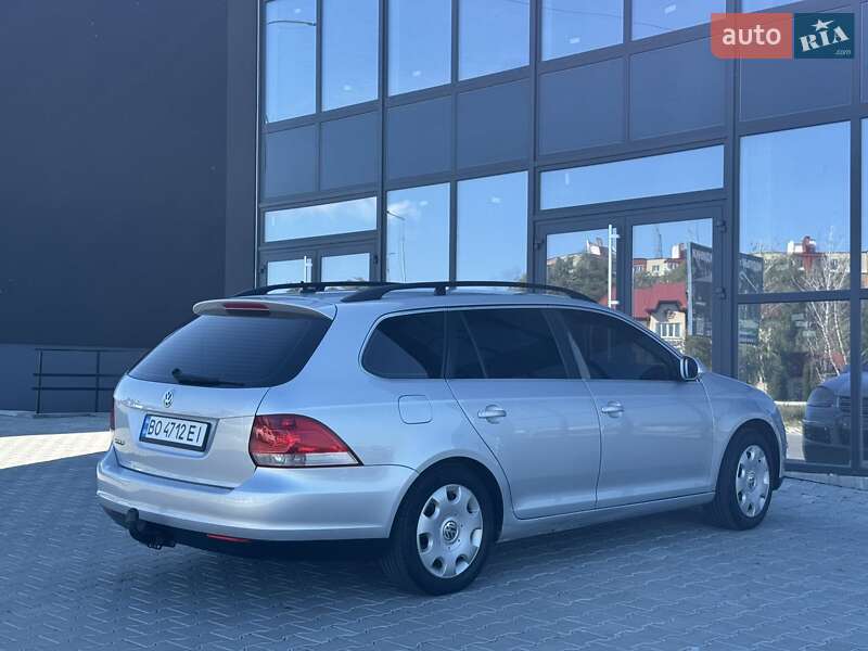Універсал Volkswagen Golf 2008 в Тернополі