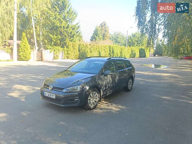Універсал Volkswagen Golf 2014 в Києві