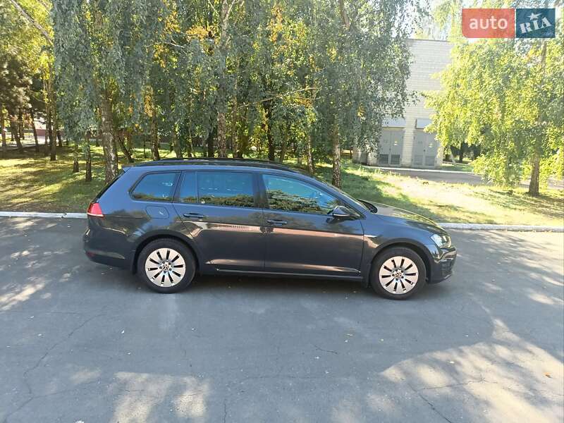 Універсал Volkswagen Golf 2014 в Києві