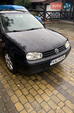 Хэтчбек Volkswagen Golf 2003 в Городке