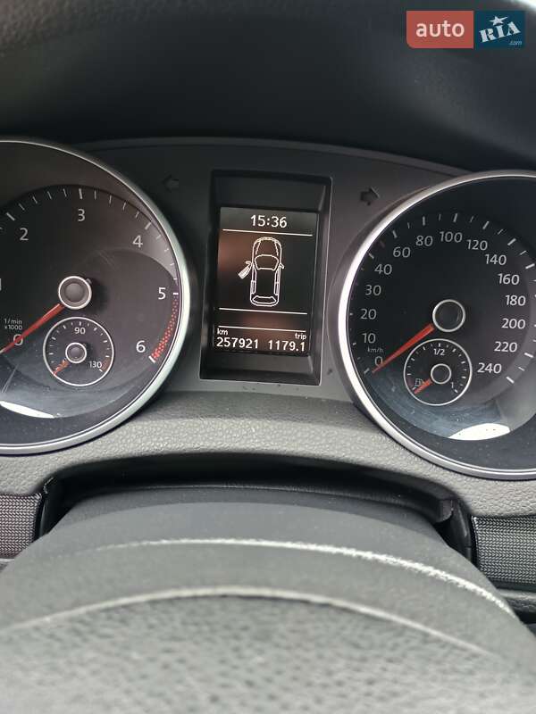 Універсал Volkswagen Golf 2011 в Славуті