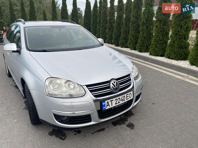 Універсал Volkswagen Golf 2008 в Надвірній