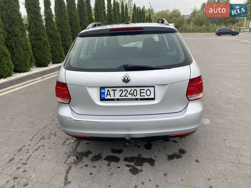 Універсал Volkswagen Golf 2008 в Надвірній