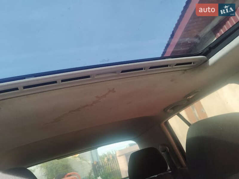 Хетчбек Volkswagen Golf 2000 в Тернополі