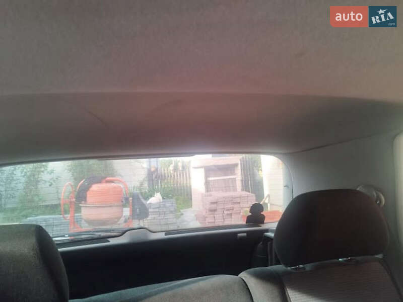 Хетчбек Volkswagen Golf 2000 в Тернополі