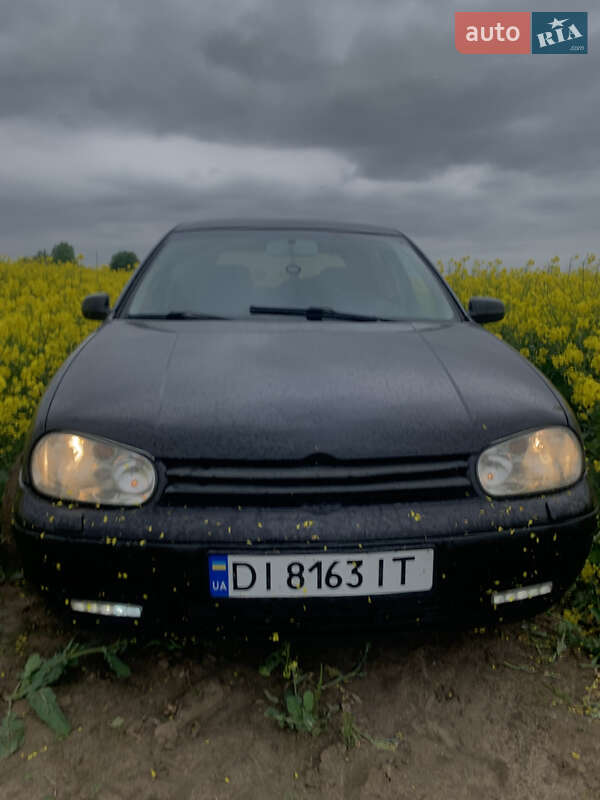 Хетчбек Volkswagen Golf 2000 в Тернополі