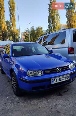 Хэтчбек Volkswagen Golf 1999 в Киеве