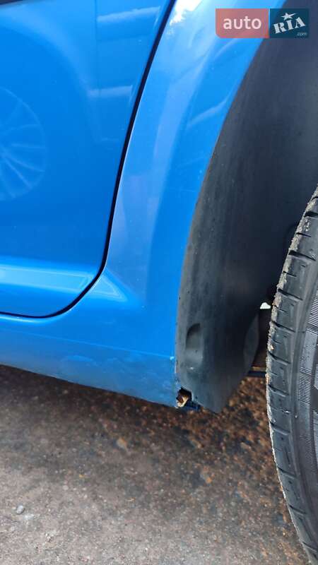 Хетчбек Volkswagen Golf 1999 в Києві