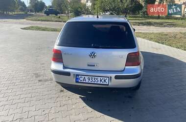 Хэтчбек Volkswagen Golf 2001 в Ватутино