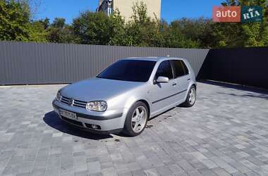 Хэтчбек Volkswagen Golf 2000 в Староконстантинове