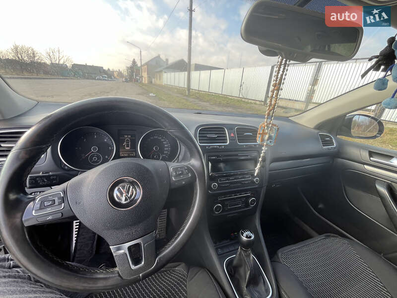 Универсал Volkswagen Golf 2011 в Дрогобыче