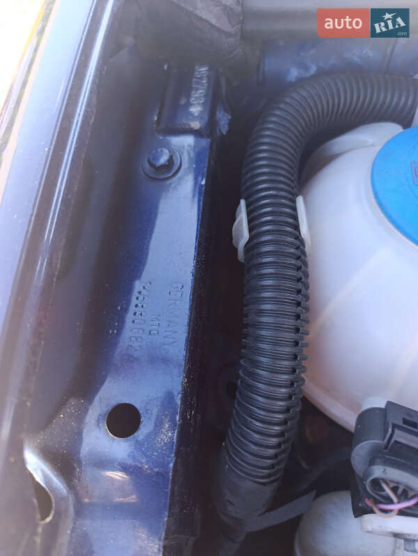 Хетчбек Volkswagen Golf 2009 в Сумах