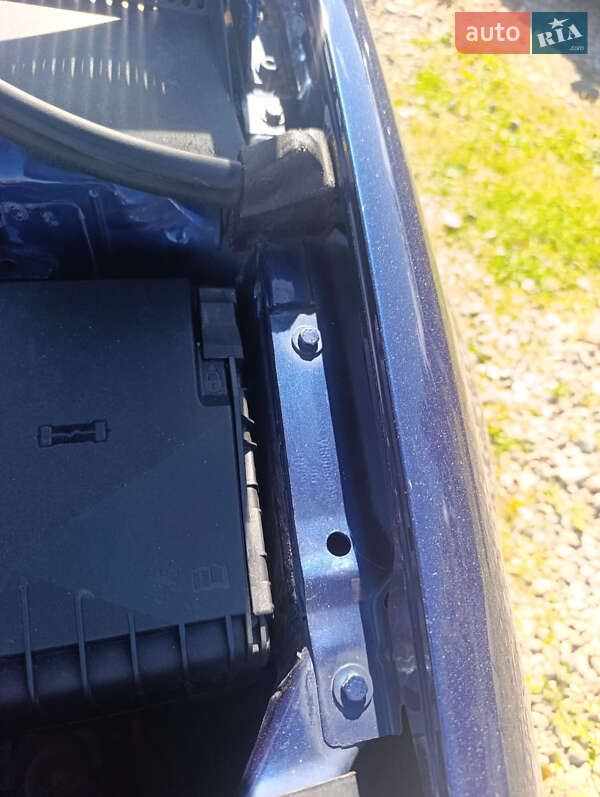 Хетчбек Volkswagen Golf 2009 в Сумах