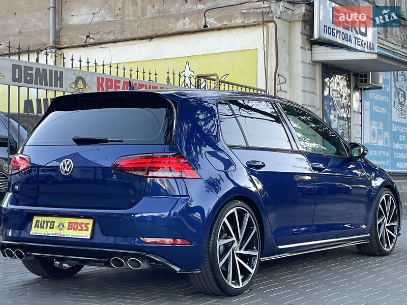 Хэтчбек Volkswagen Golf 2019 в Николаеве