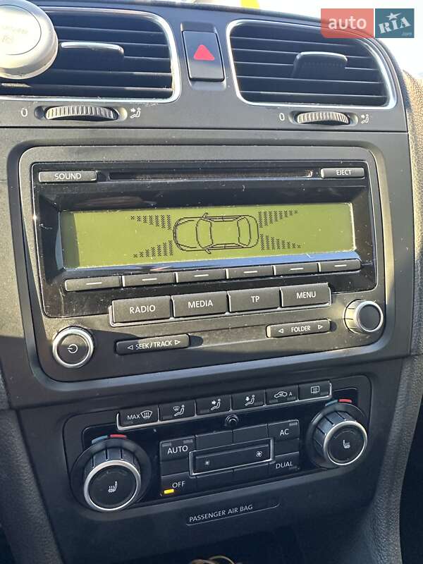 Хетчбек Volkswagen Golf 2009 в Львові